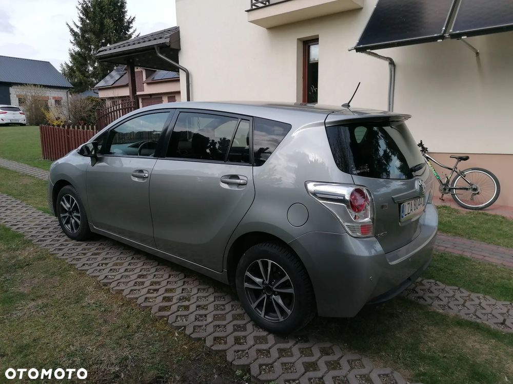 Toyota Verso 2.0 D-4D Active - 6