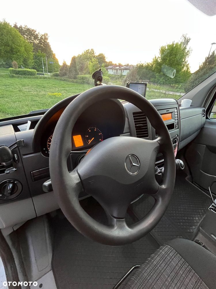 Mercedes-Benz SPRINTER - 12