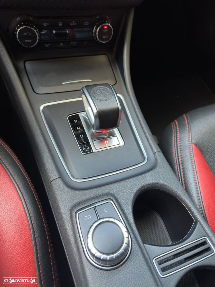 Mercedes-Benz A 45 AMG 4-Matic - 15