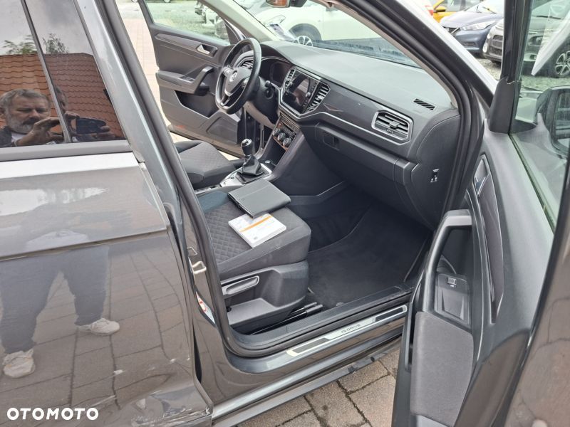Volkswagen T-Roc 1.0 TSI OPF IQ.DRIVE - 23