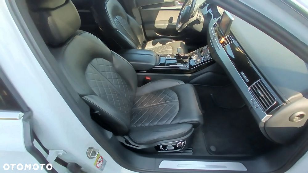 Audi A8 4.2 TDI DPF (clean diesel) quattro tiptronic Lang - 8