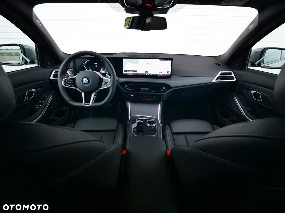 BMW Seria 3 330i xDrive M Sport sport - 14