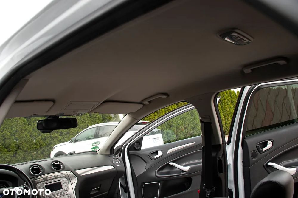 Ford Mondeo 2.0 TDCi Business Edition - 34