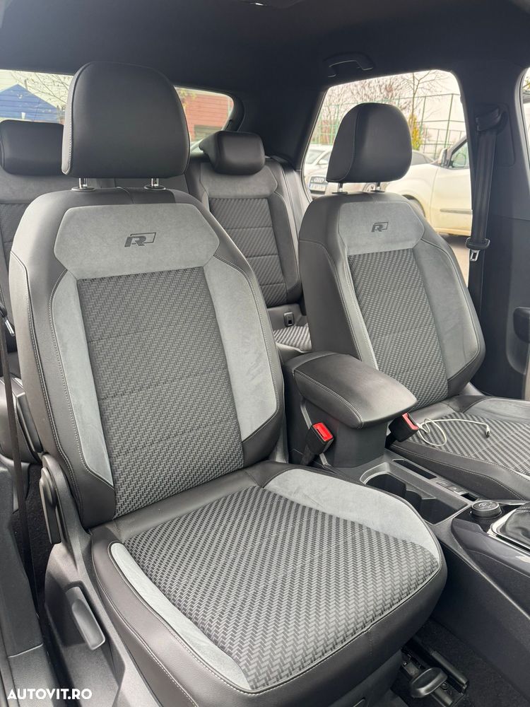 Volkswagen T-Roc - 9