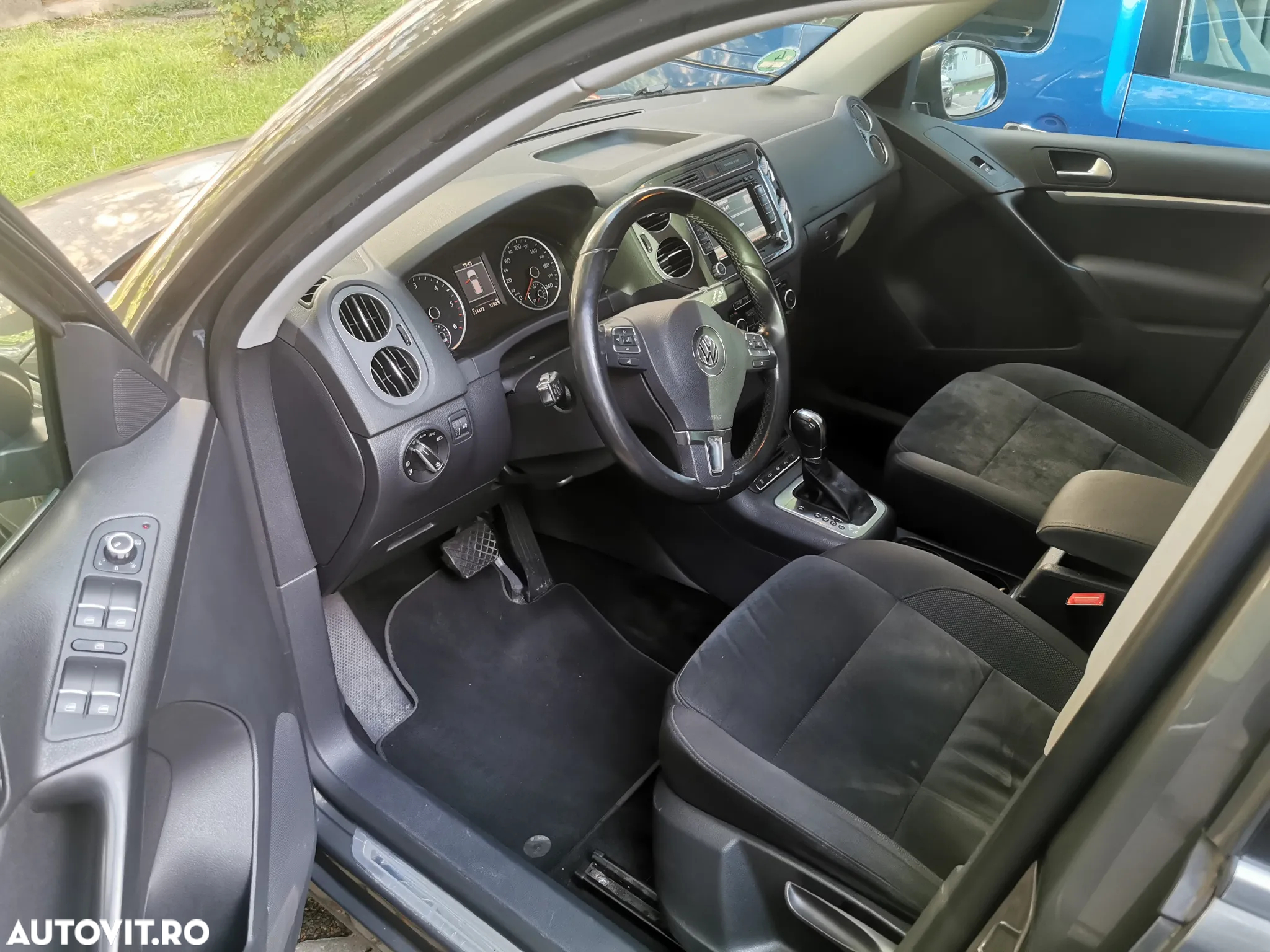 Volkswagen Tiguan - 27