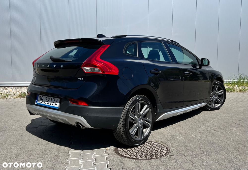 Volvo V40 Cross Country T4 Summum - 4