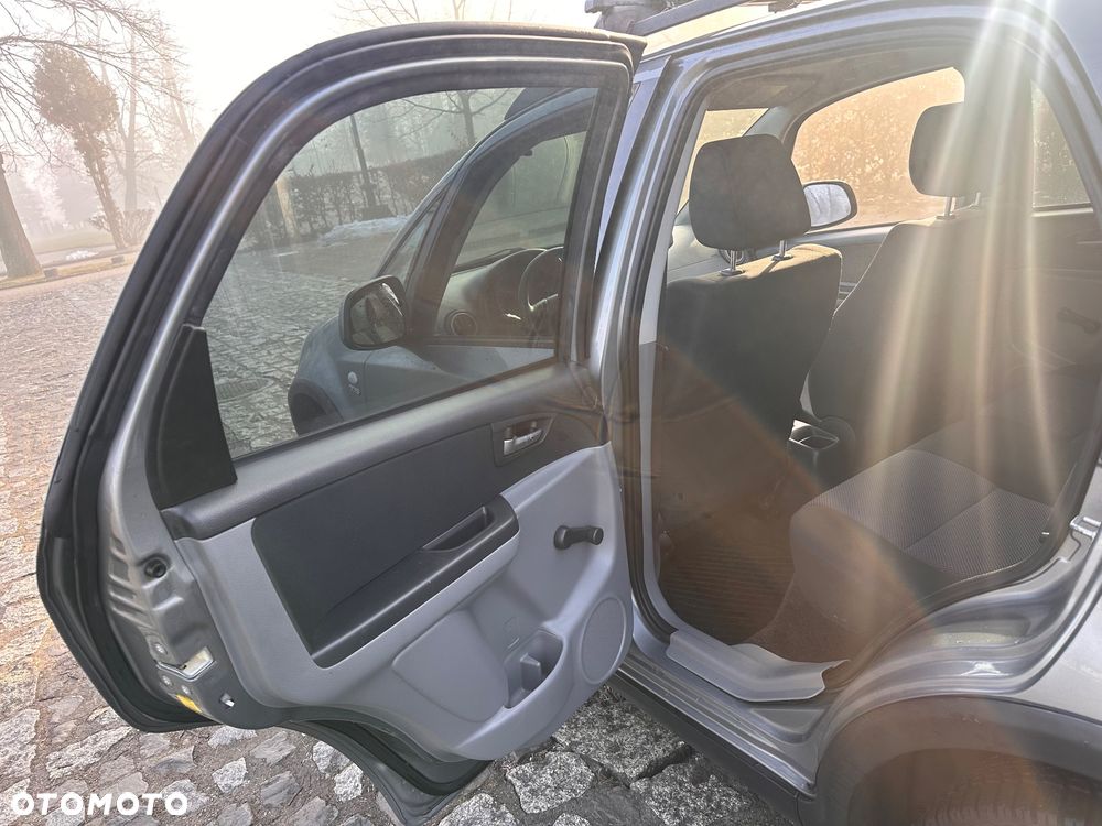 Suzuki SX4 - 20