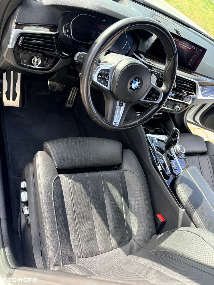 BMW Seria 5 520d xDrive MHEV M Sport sport - 25