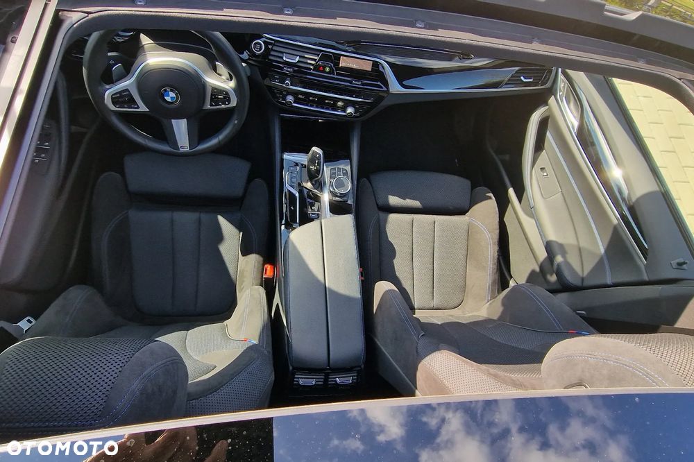 BMW Seria 5 520i - 13