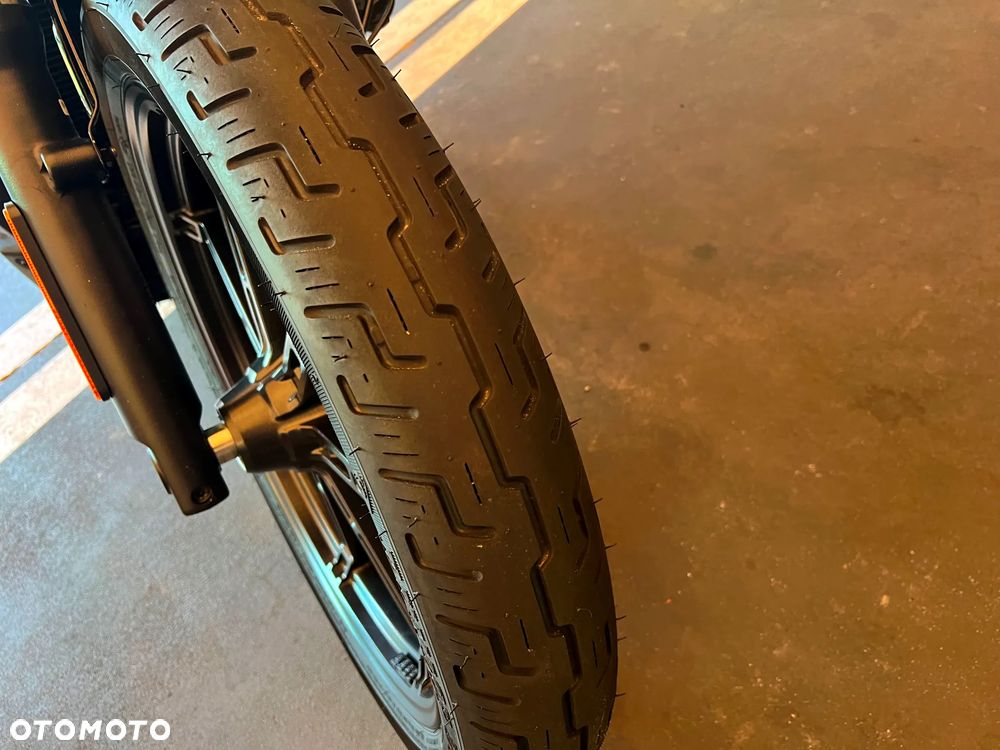 Harley-Davidson Sportster Nightster 975 - 25