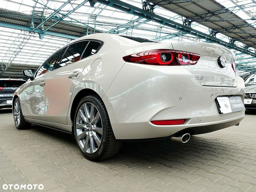 Mazda 3 - 10