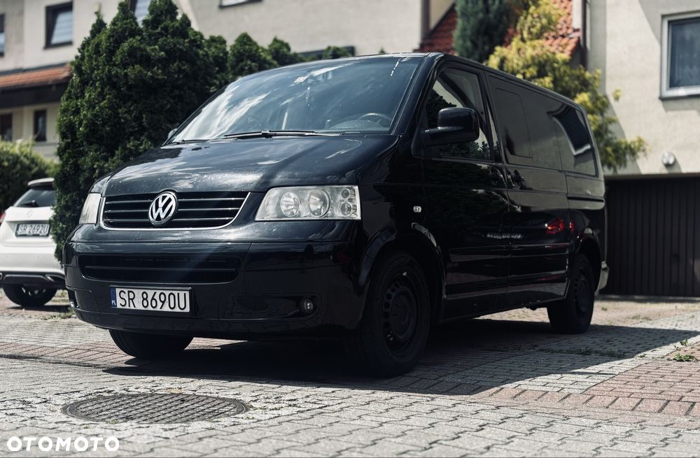 Volkswagen Multivan - 1