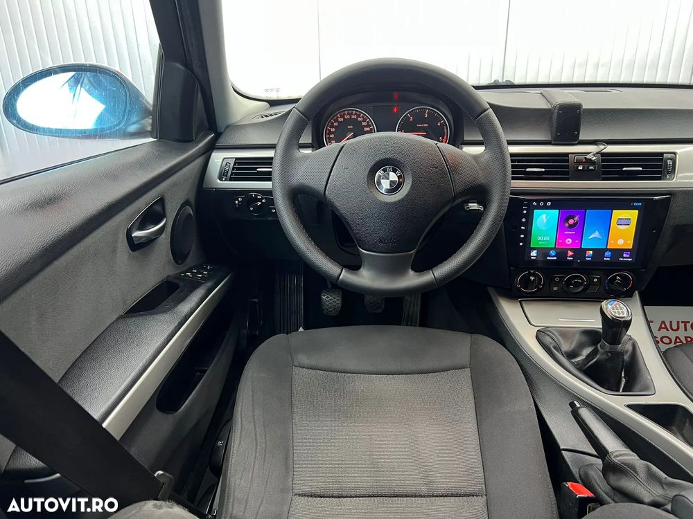 BMW Seria 3 318d - 5