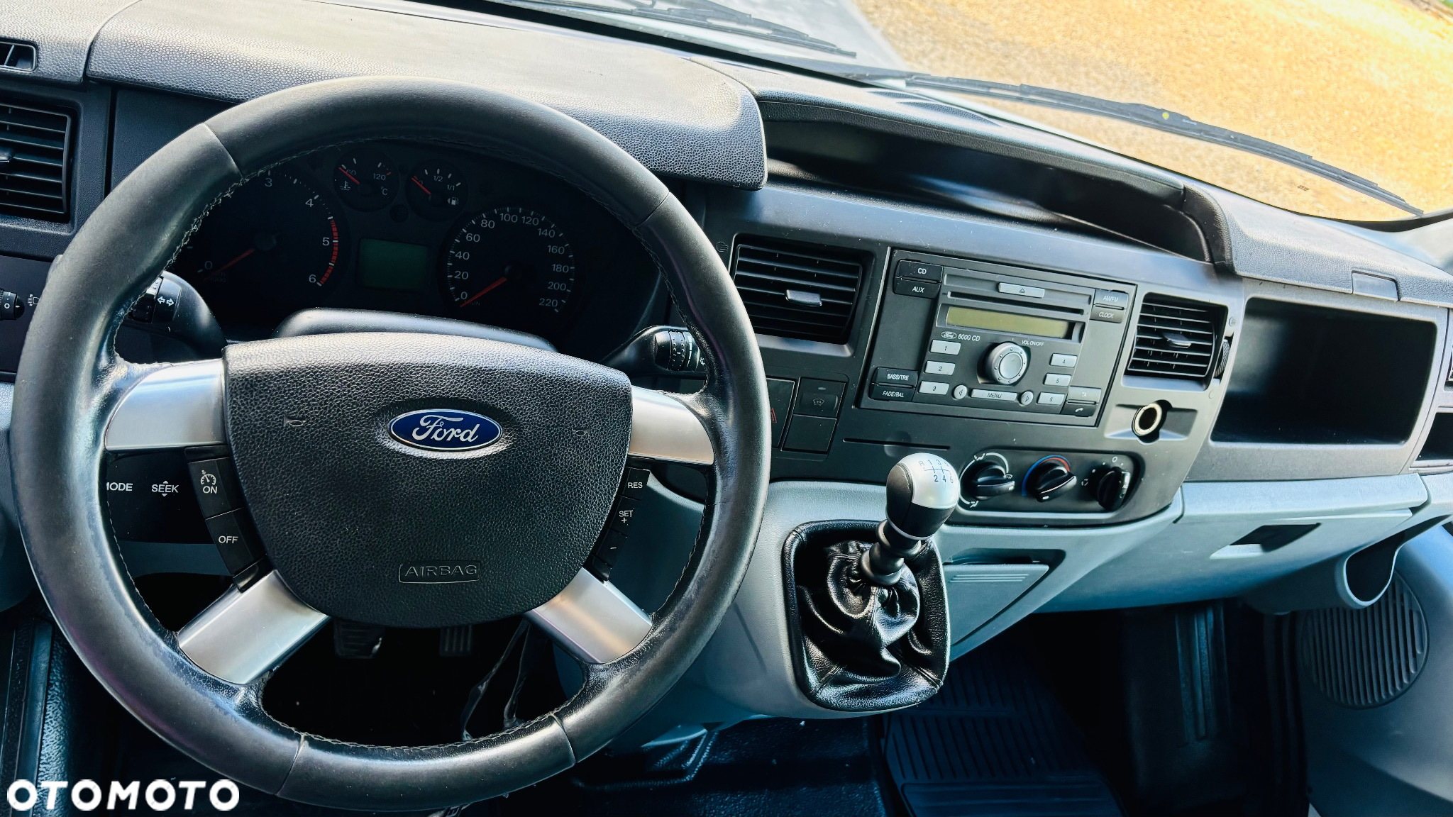Ford Transit - 8
