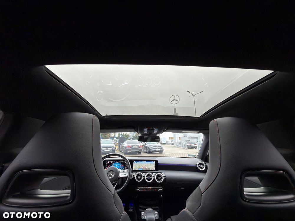 Mercedes-Benz Klasa A 200 4-Matic AMG Line 8G-DCT - 24