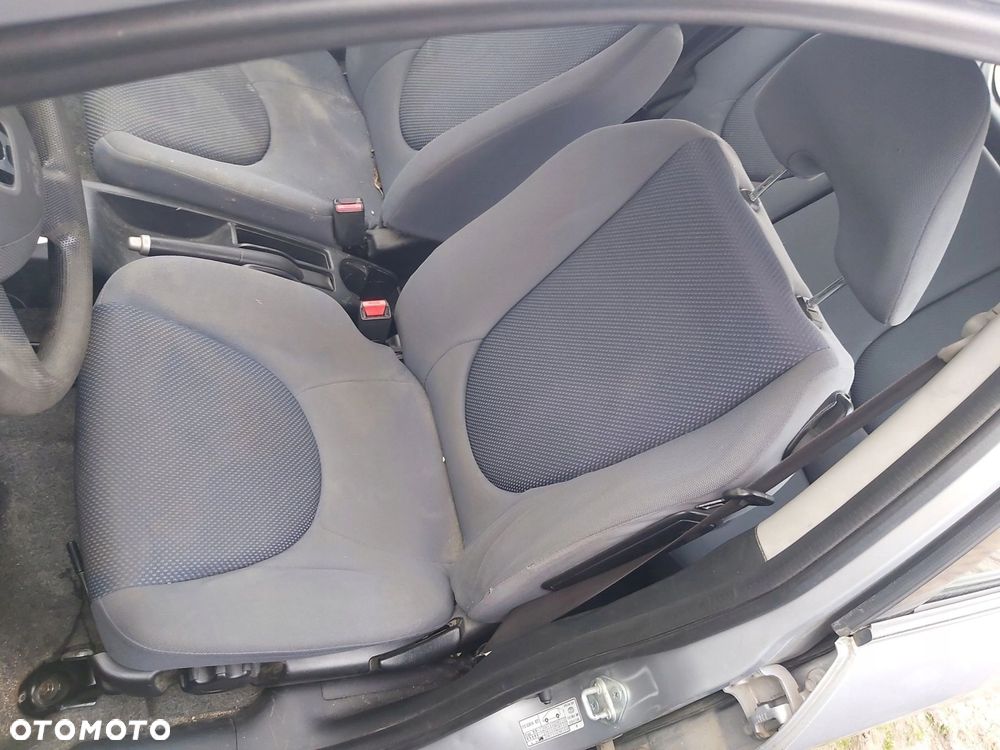 Honda Jazz II GD fotel lewy przód 5D - 1