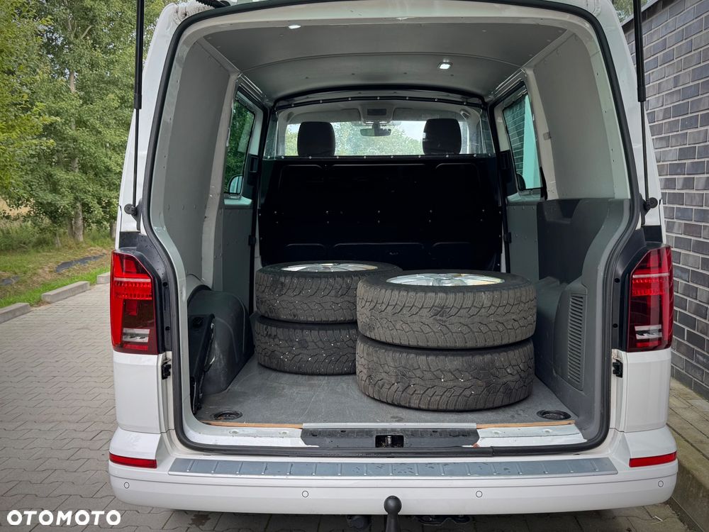 Volkswagen Transporter - 30