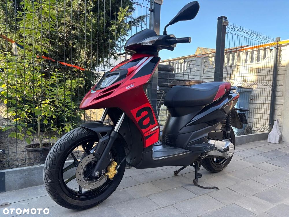 Aprilia SR - 11