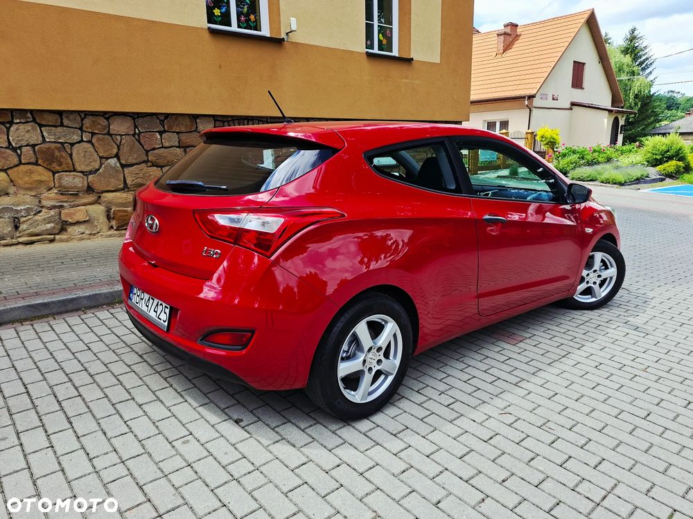 Hyundai i30 1.4 Premium - 9