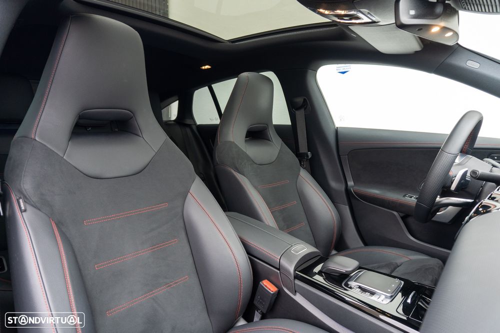 Mercedes-Benz CLA 180 7G-DCT Edition AMG Line - 31