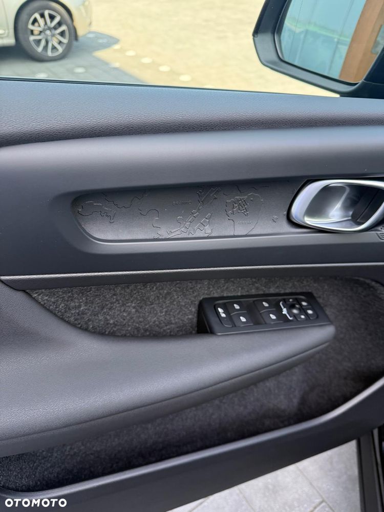 Volvo XC 40 B3 Essential - 11