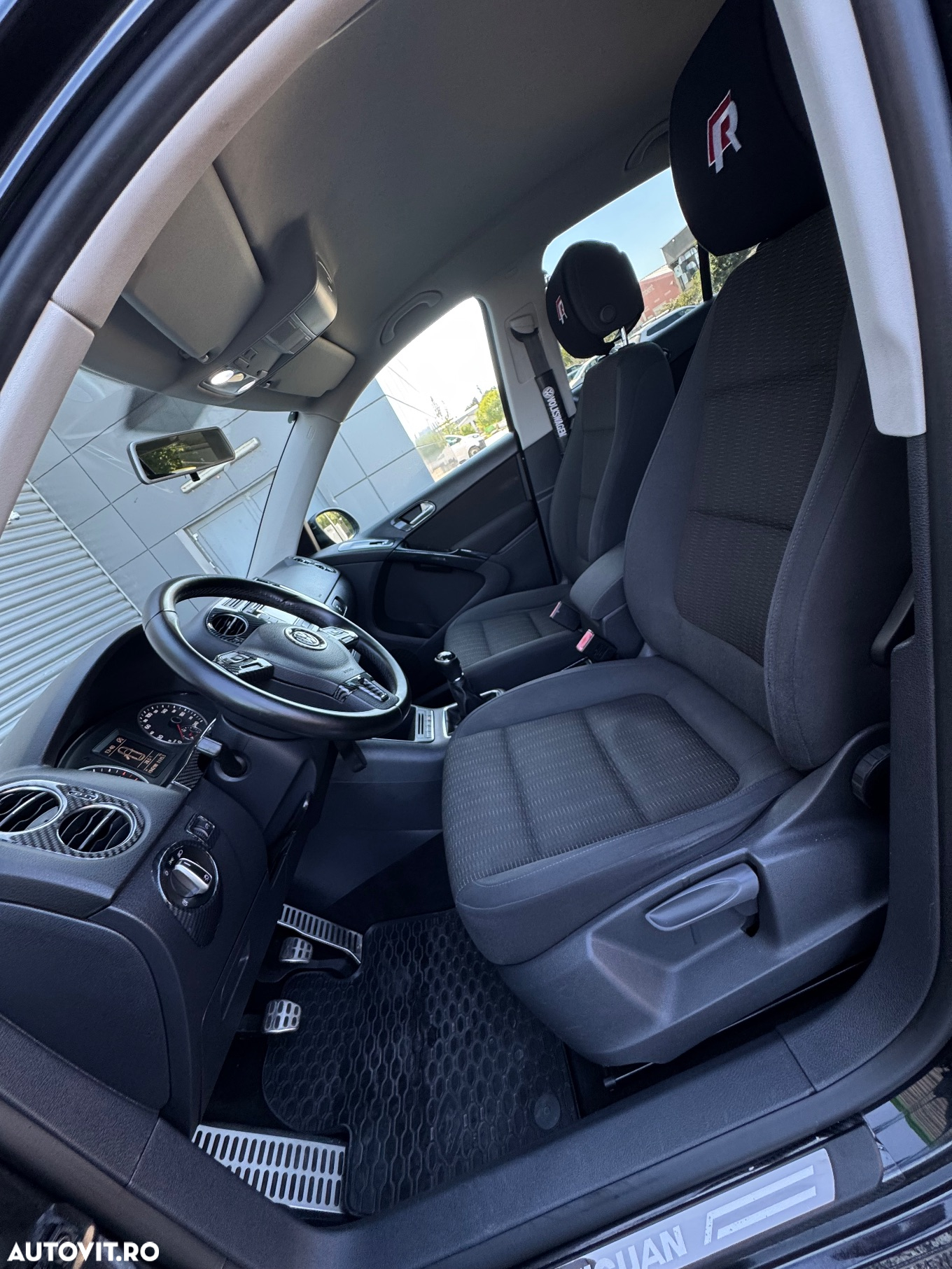 Volkswagen Tiguan - 8