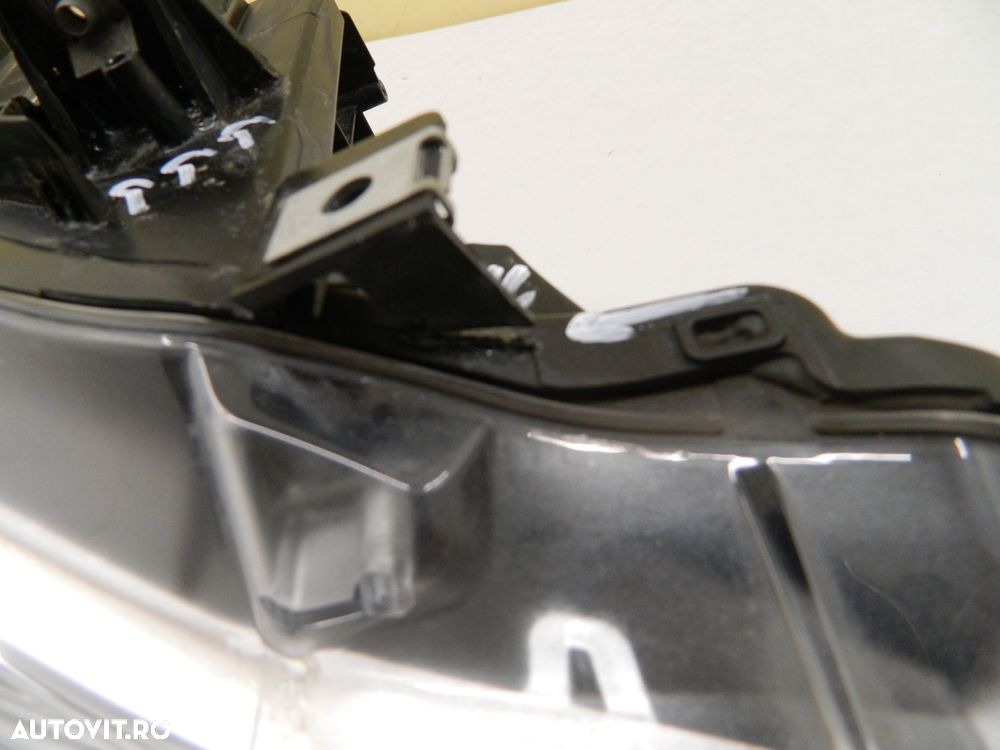 Far dreapta BMW Seria 3 F30 / F31 Bi-Xenon 2012, 2013, 2014, 2015,  cod origine 7259526. - 6
