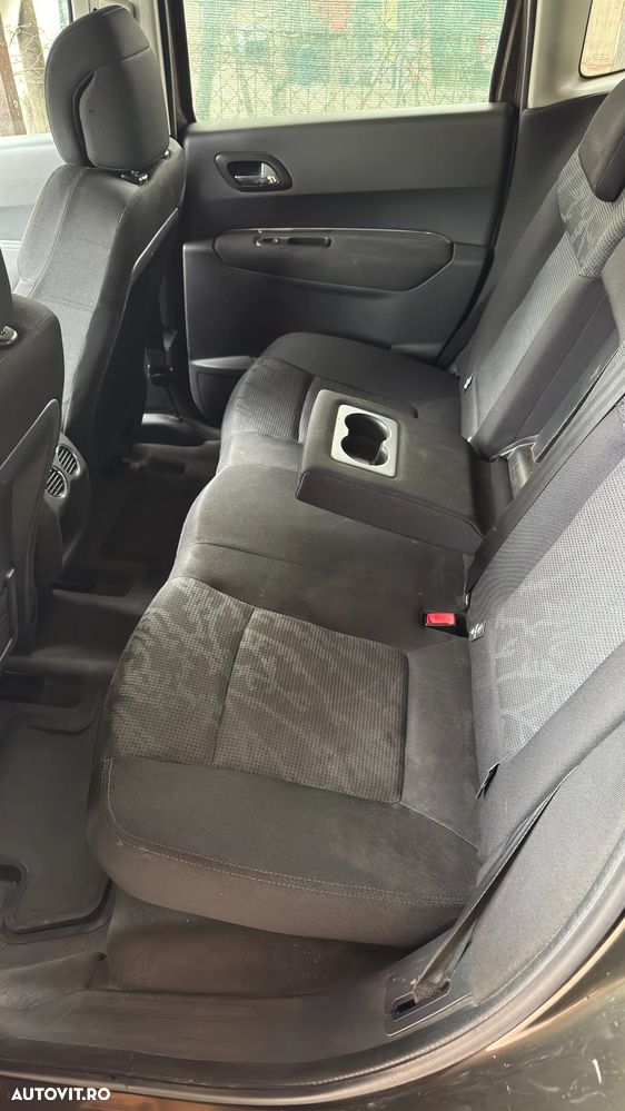 Peugeot 3008 - 8