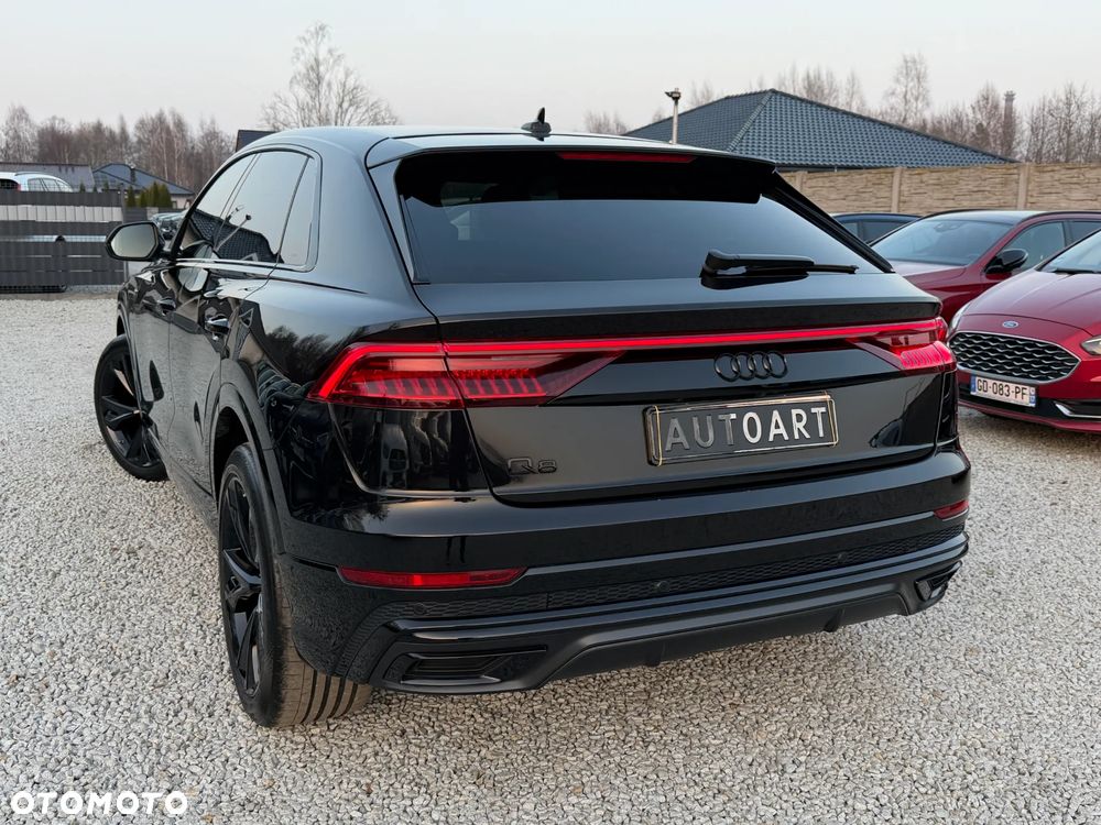 Audi Q8 - 12