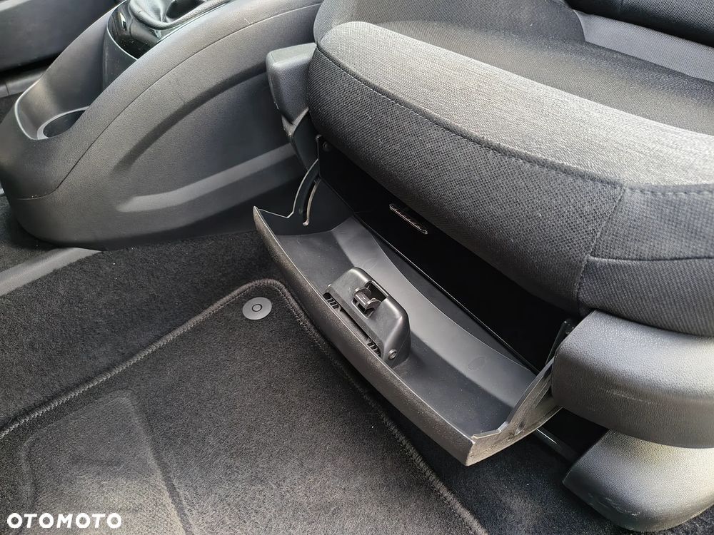 Citroën C4 Picasso 1.6 BlueHDi MoreLife S&S - 12
