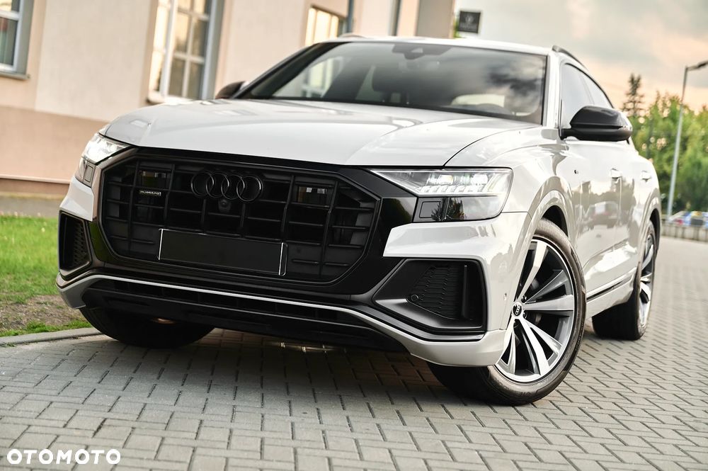 Audi Q8 - 1