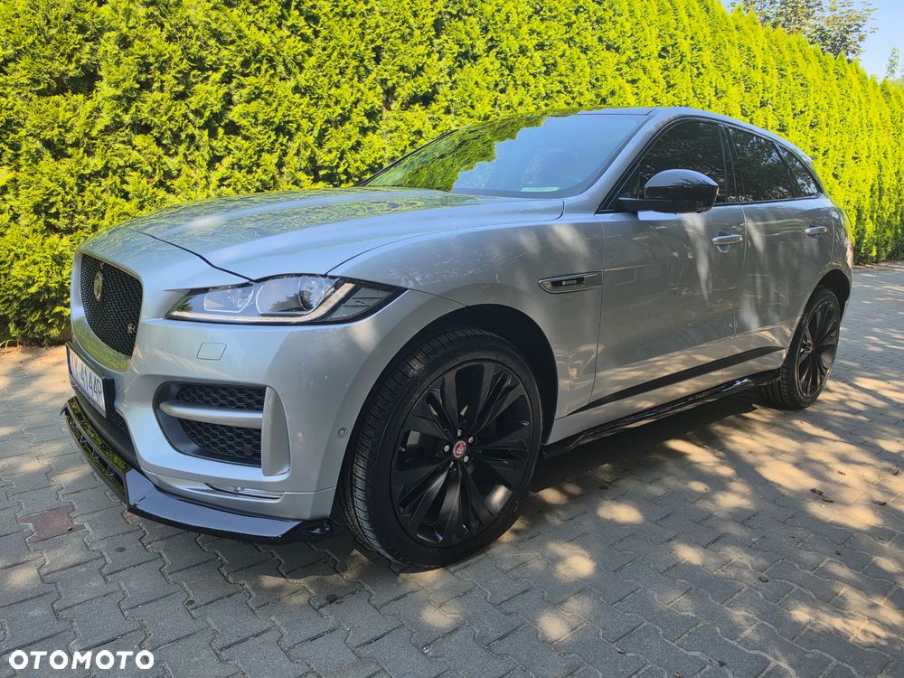 Jaguar F-Pace D300 AWD R-Dynamic SE 90th Anniversary Edition - 6