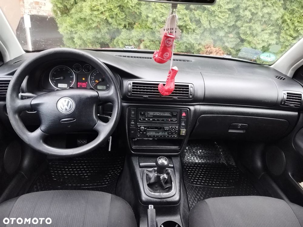 Volkswagen Passat 2.0 Exclusive - 3