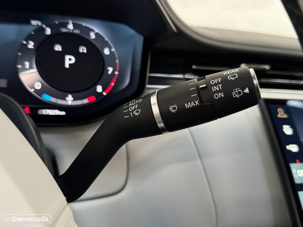 Land Rover Range Rover Sport 4.4 P530 Autobiography - 27