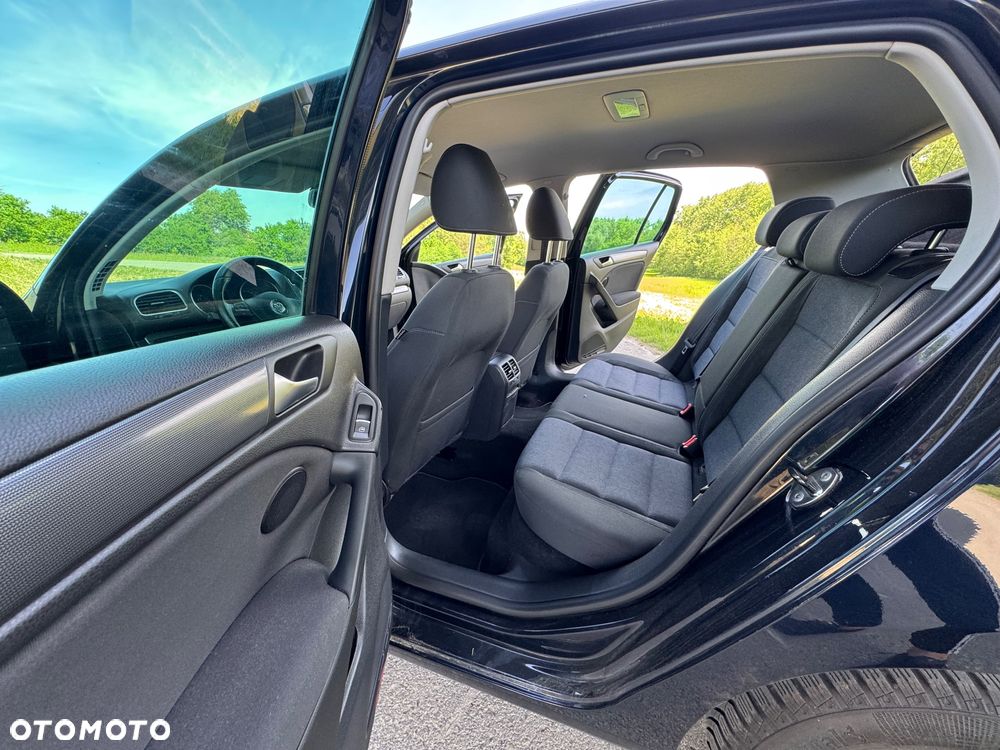 Volkswagen Golf - 26