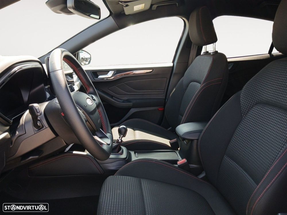 Ford Focus 1.0 EcoBoost MHEV ST-Line - 9