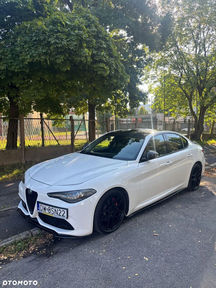 Alfa Romeo Giulia 2.0 Turbo 16V AT8 Veloce - 2