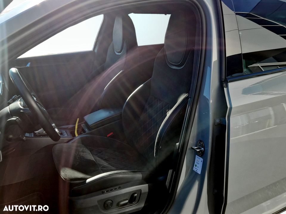 Skoda Superb 2.0 TDI DSG Sportline - 12