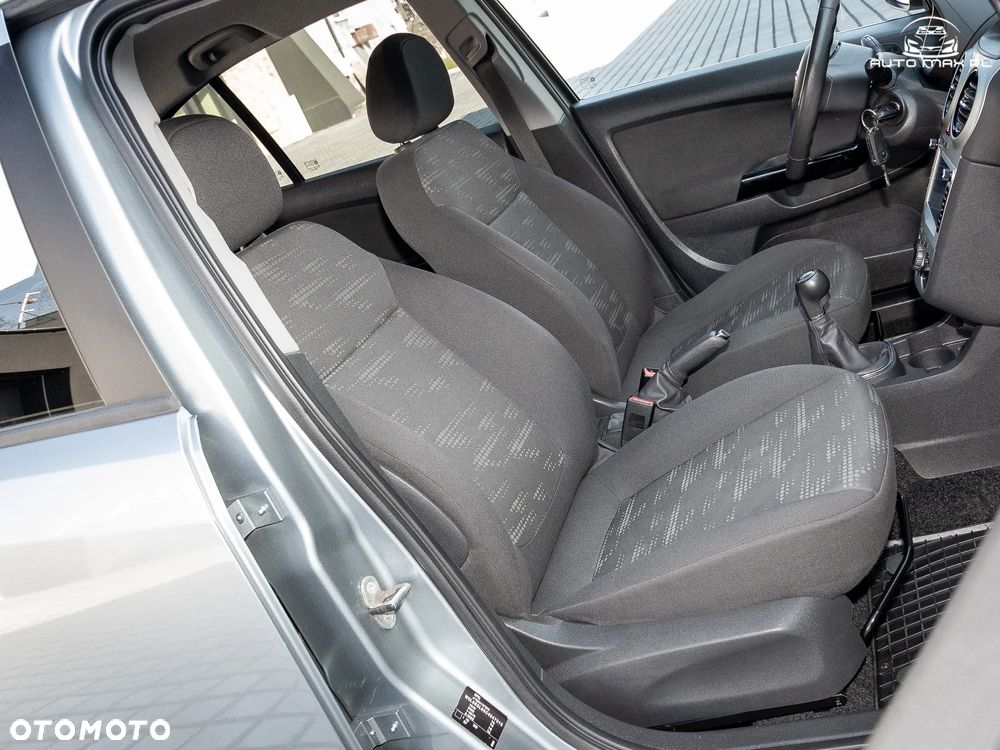 Opel Corsa 1.4 16V Satellite - 22