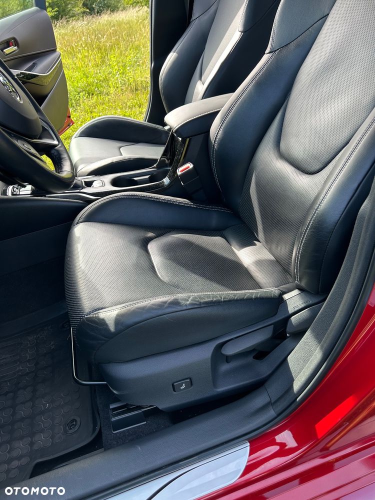 Toyota Corolla 2.0 Hybrid Executive - 13