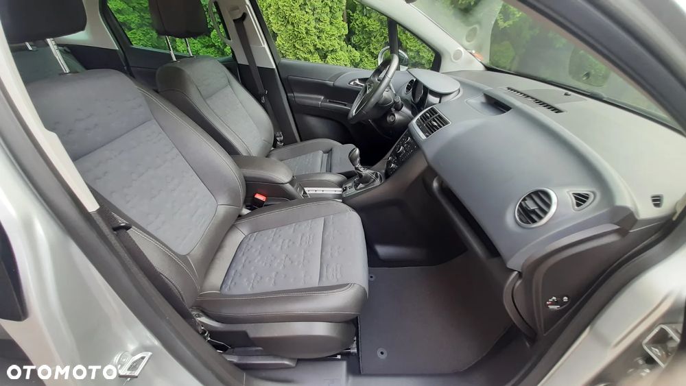 Opel Meriva 1.4 Color Edition - 30
