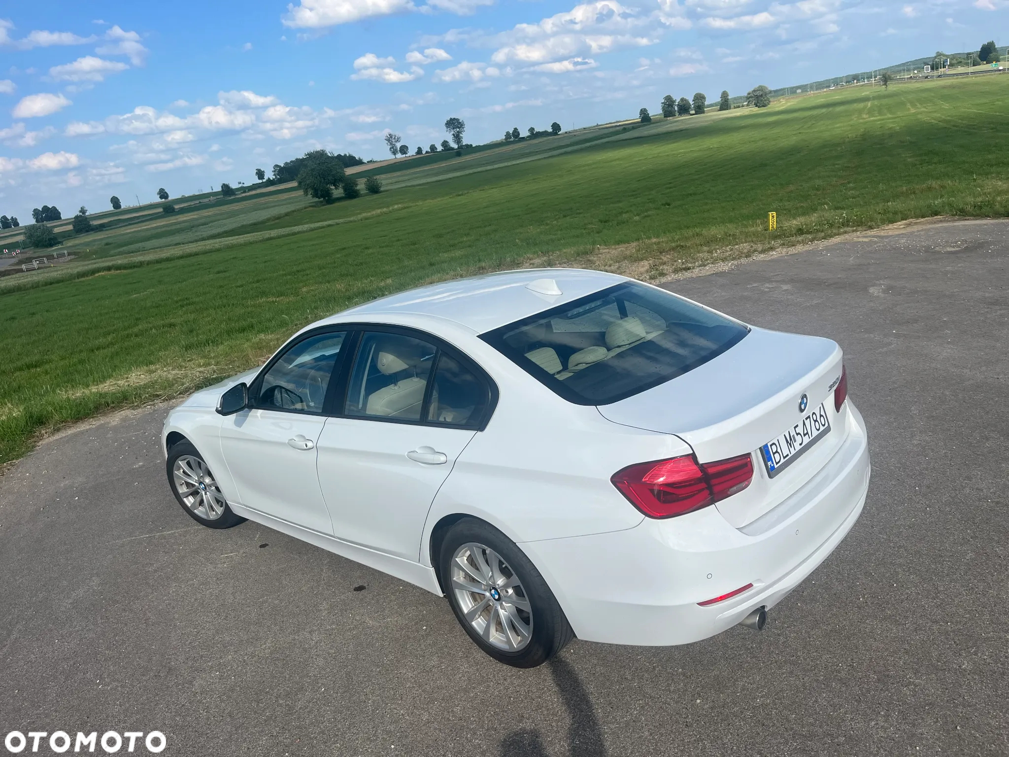 BMW Seria 3 320i - 8