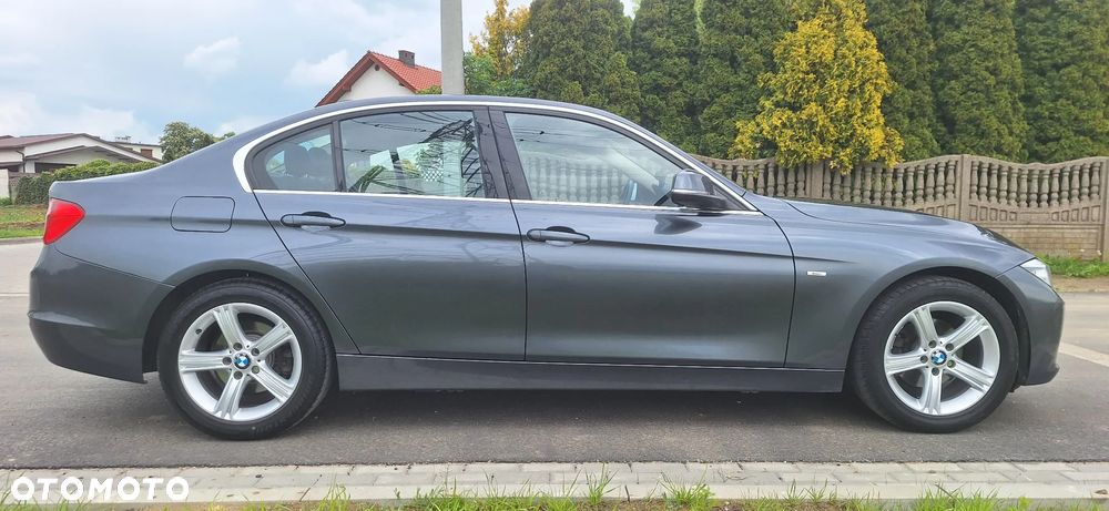 BMW Seria 3 318d Modern Line - 6