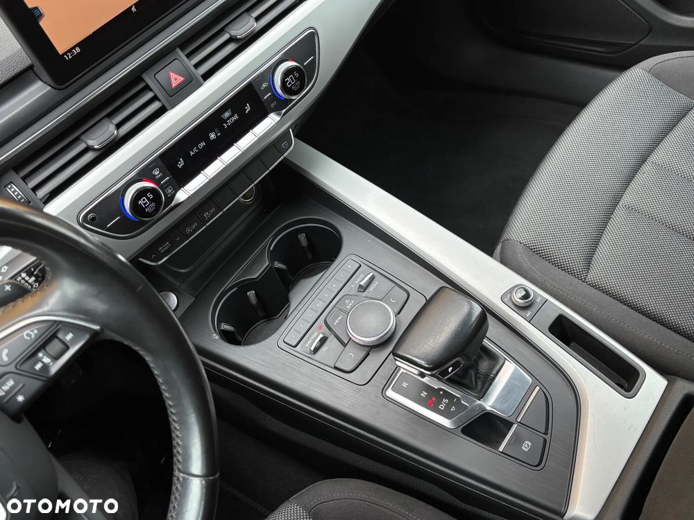 Audi A4 Avant 2.0 TDI S tronic - 23