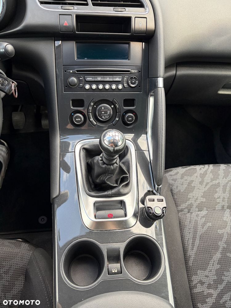 Peugeot 3008 - 11