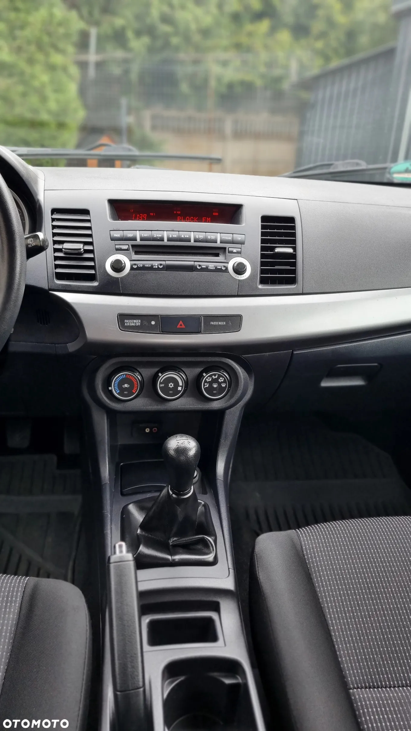 Mitsubishi Lancer 1.5 - 24