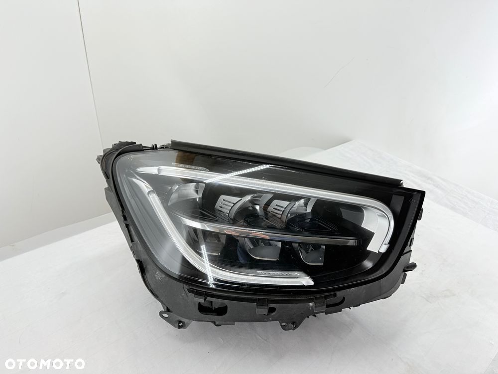 Lampa przednia prawa Mercedes GLC A253 W253 X253 PERFORMANCE LIFT FL - 2