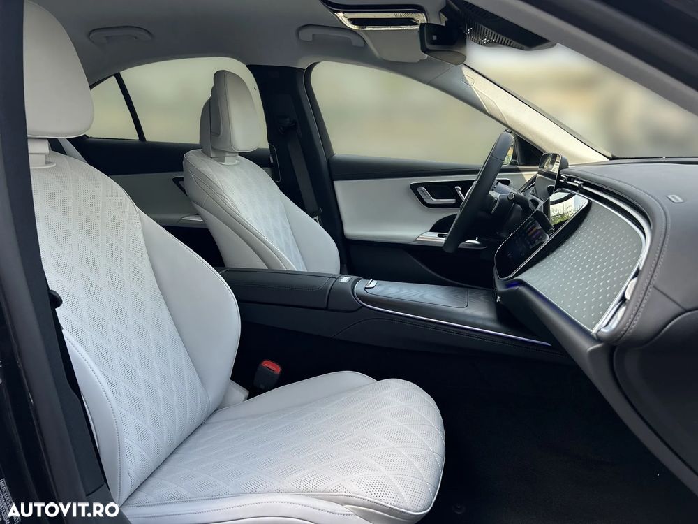 Mercedes-Benz E 200 4MATIC MHEV - 11