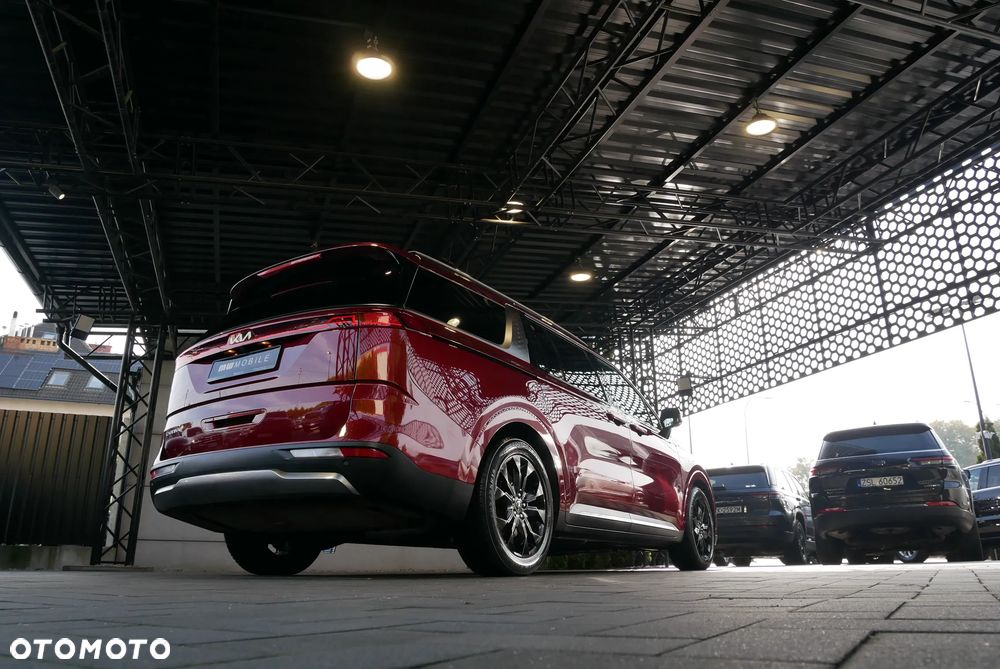 Kia Carnival - 40