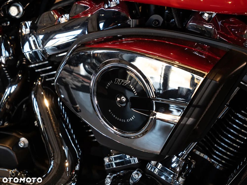 Harley-Davidson Softail Breakout - 18